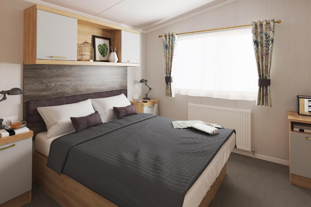 Maple Prestige Holiday Home Chapel Saint Leonards Exterior photo